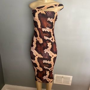 Missguided animal print pencil one sleeve cutout dress 4